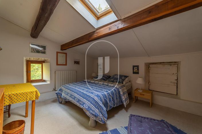 Image No.10-2 Bed House for sale