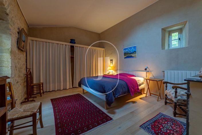 Image No.9-2 Bed House for sale
