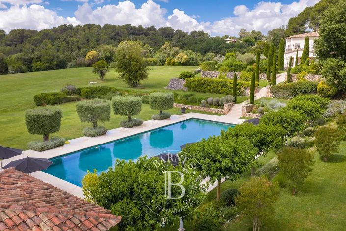 Image No.6-7 Bed House for sale