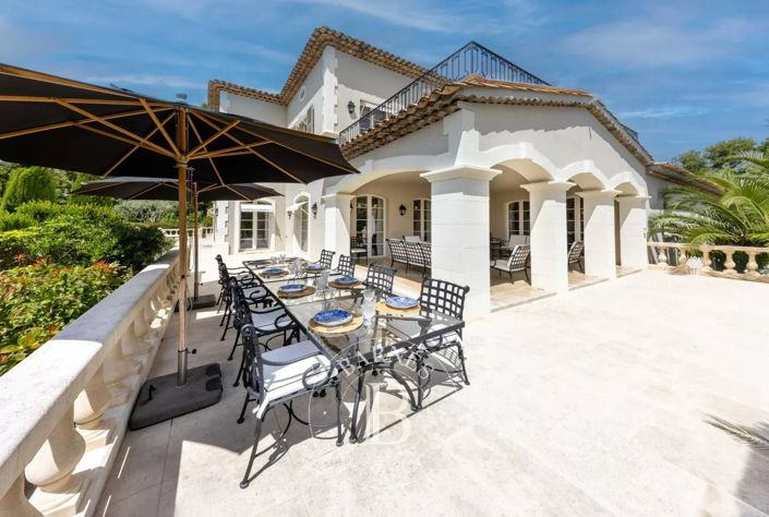 Image No.7-7 Bed House for sale