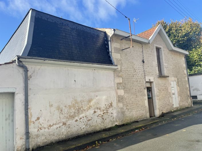 Image No.2-4 Bed House for sale