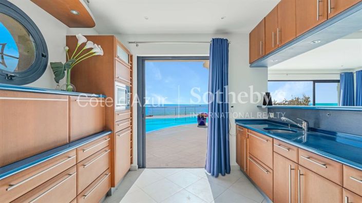 Image No.13-5 Bed House for sale