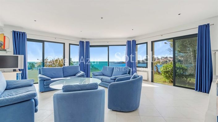 Image No.6-5 Bed House for sale