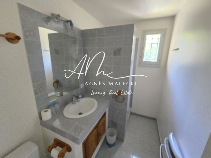Image No.10-5 Bed House for sale