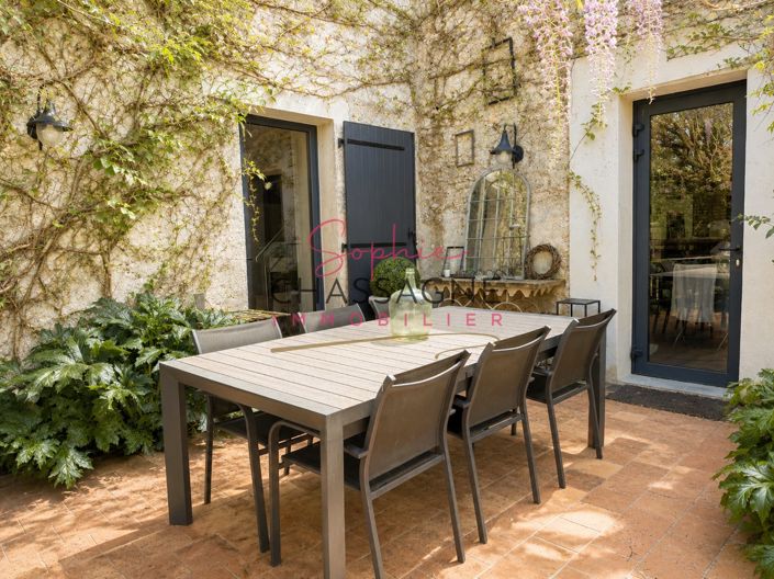 Image No.3-5 Bed House for sale