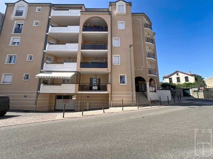 Image No.10-1 Bed Apartment for sale