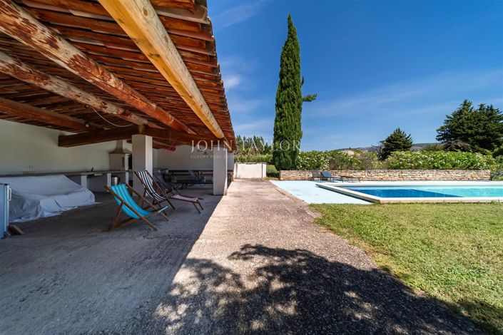 Image No.10-8 Bed House for sale