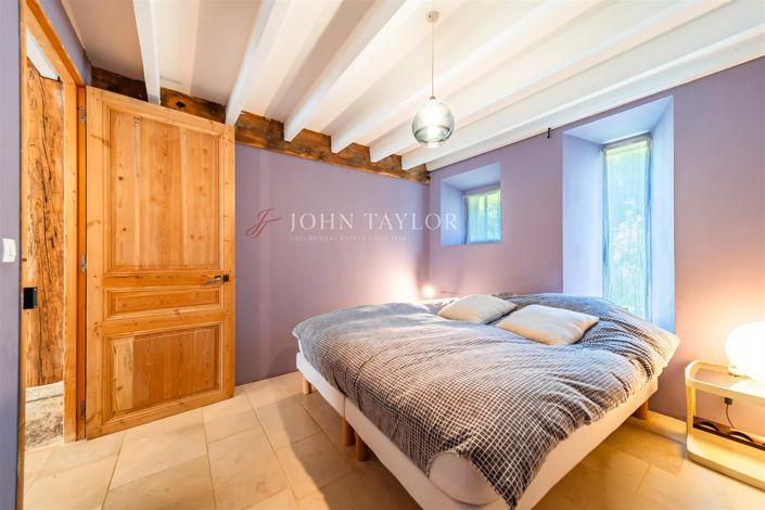 Image No.14-8 Bed House for sale