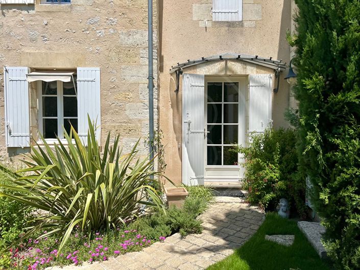 Image No.3-3 Bed House for sale