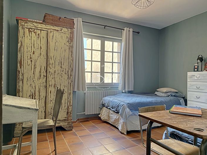 Image No.12-4 Bed House for sale
