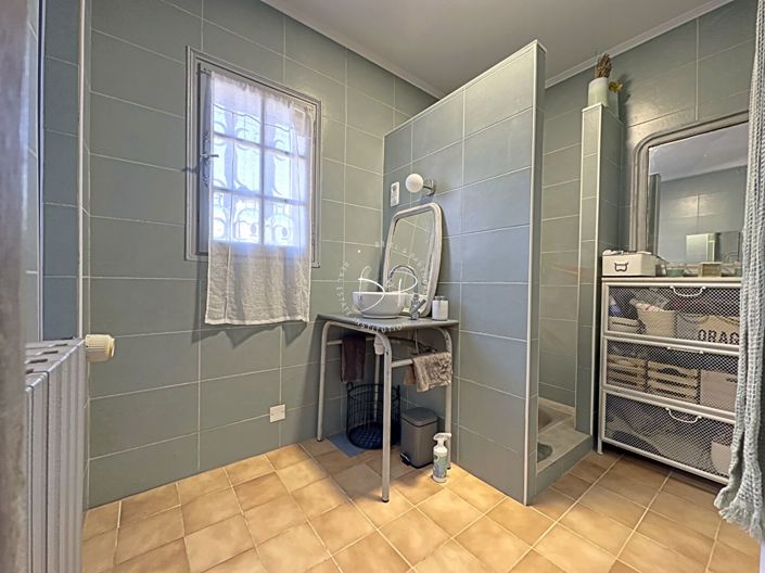 Image No.15-4 Bed House for sale