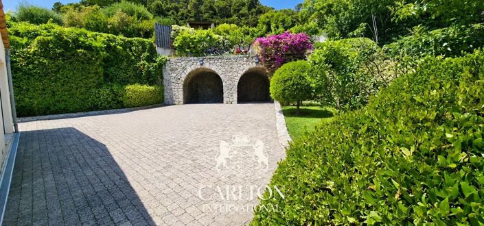 Image No.9-3 Bed House for sale