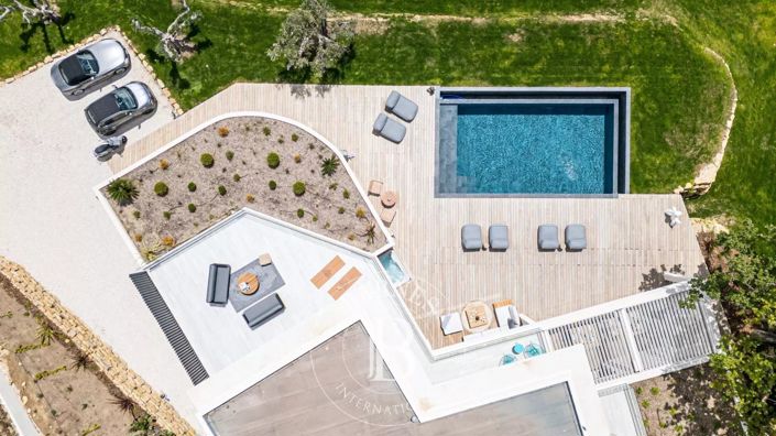 Image No.15-6 Bed House for sale