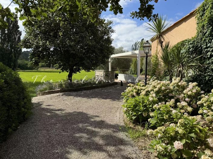 Image No.4-6 Bed House for sale