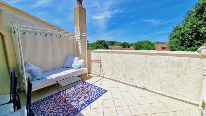 Image No.10-4 Bed House for sale