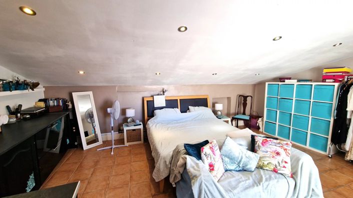 Image No.11-4 Bed House for sale