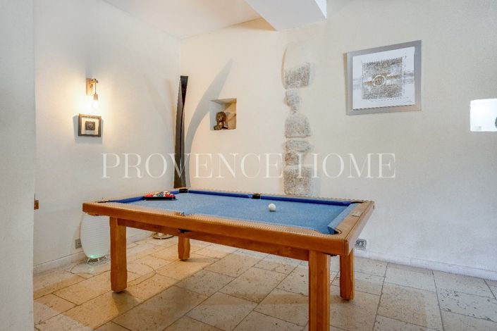 Image No.19-5 Bed House for sale