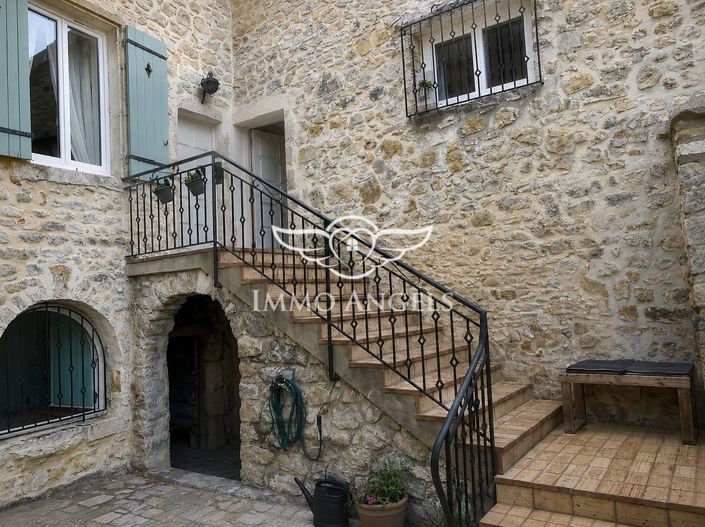 Image No.3-3 Bed House for sale