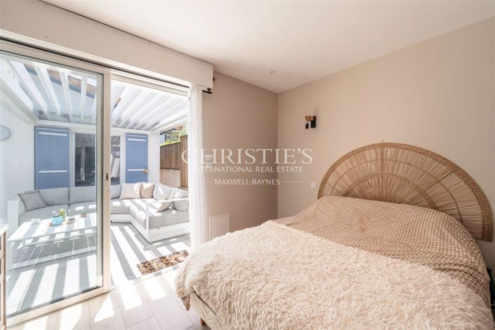 Image No.11-3 Bed House for sale
