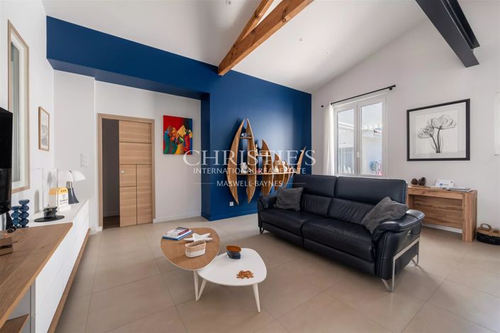 Image No.5-3 Bed House for sale