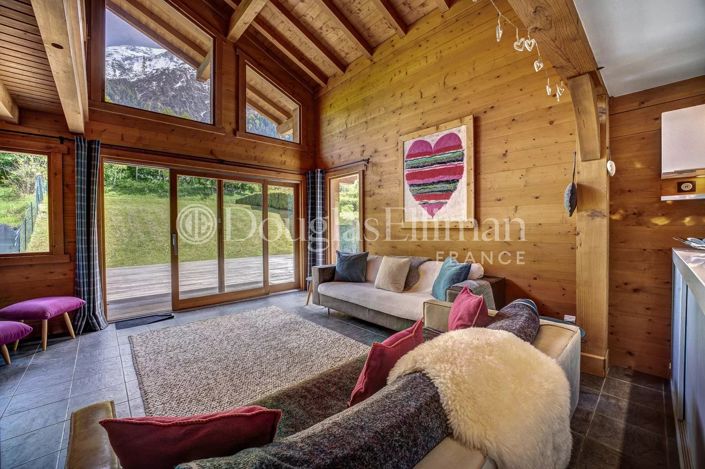 Image No.7-5 Bed House for sale