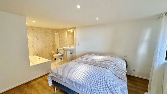 Image No.13-2 Bed Apartment for sale