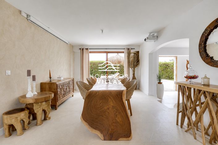 Image No.6-4 Bed House for sale