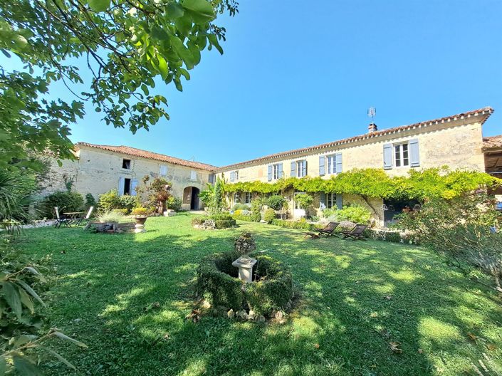 Image No.2-7 Bed Property for sale