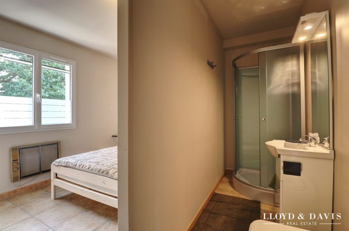 Image No.10-4 Bed House for sale