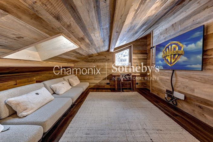 Image No.12-5 Bed House for sale
