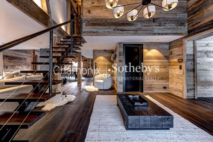 Image No.8-5 Bed House for sale