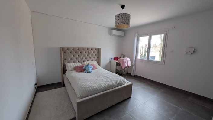 Image No.10-4 Bed House for sale