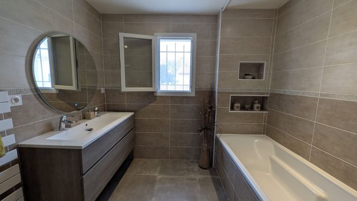 Image No.13-4 Bed House for sale