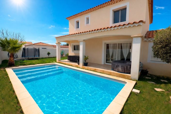Image No.15-4 Bed House for sale