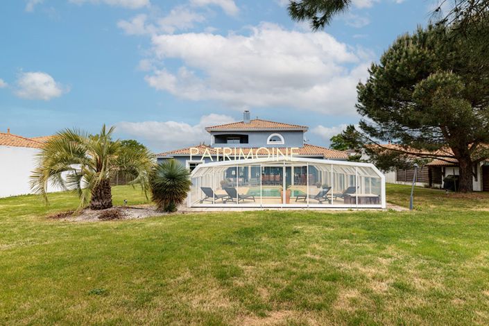 Image No.8-4 Bed House for sale