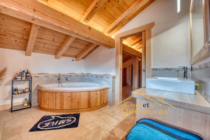 Image No.11-4 Bed House for sale