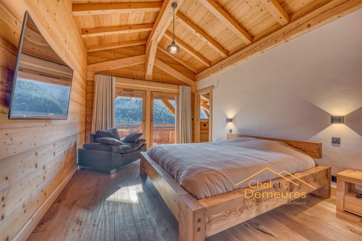 Image No.18-4 Bed House for sale