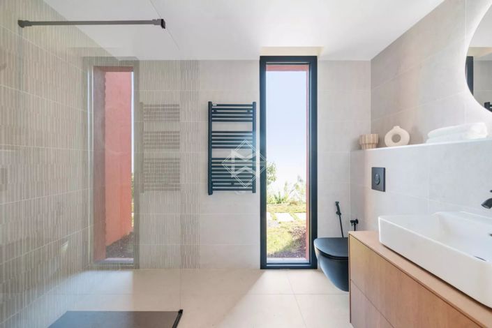 Image No.9-3 Bed Apartment for sale