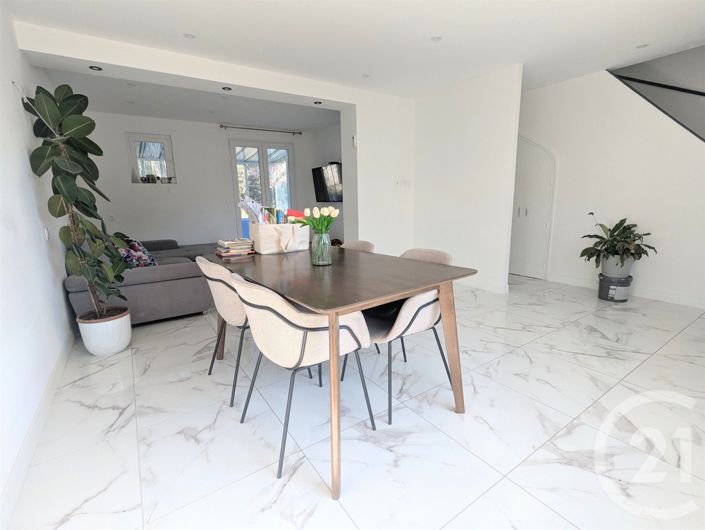 Image No.5-3 Bed House for sale