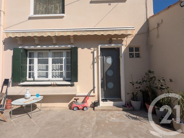Image No.7-3 Bed House for sale