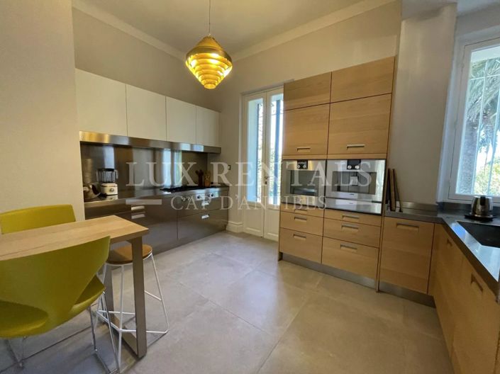 Image No.11-5 Bed House for sale