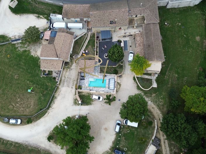 Image No.17-7 Bed House for sale