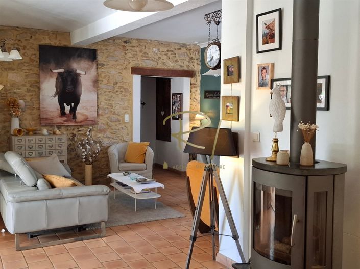 Image No.5-7 Bed House for sale