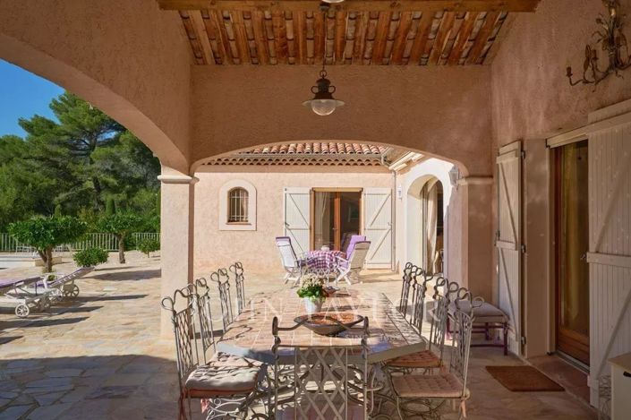 Image No.13-5 Bed House for sale