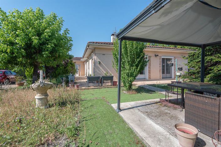 Image No.3-4 Bed House for sale