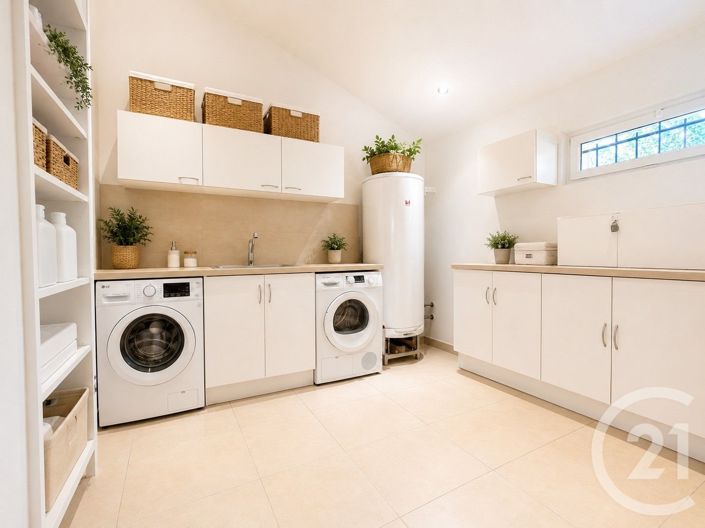 Image No.13-5 Bed House for sale