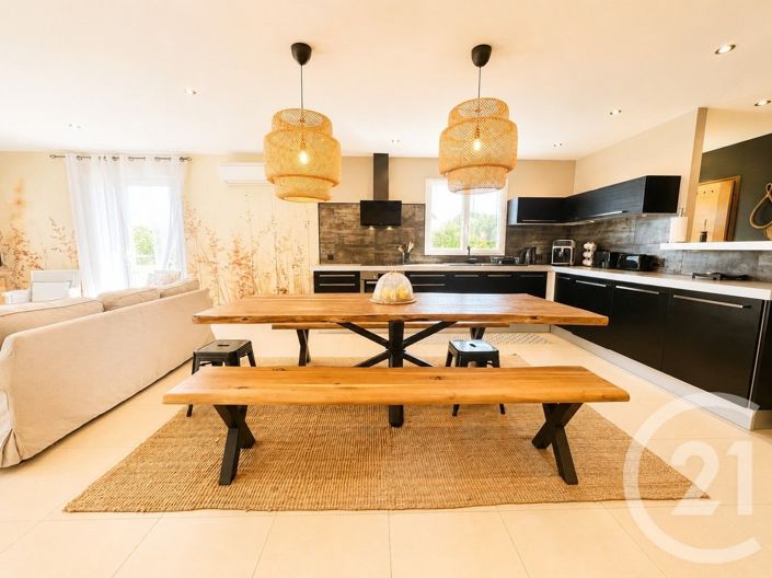 Image No.14-5 Bed House for sale