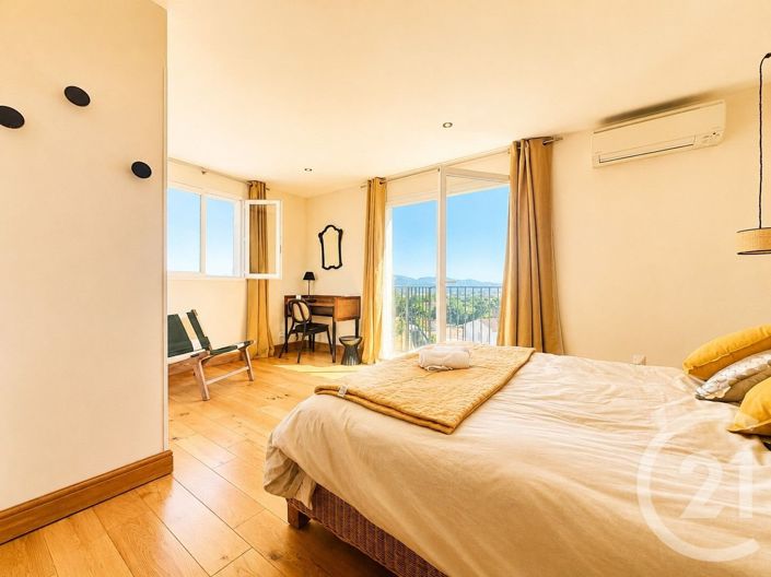 Image No.23-5 Bed House for sale