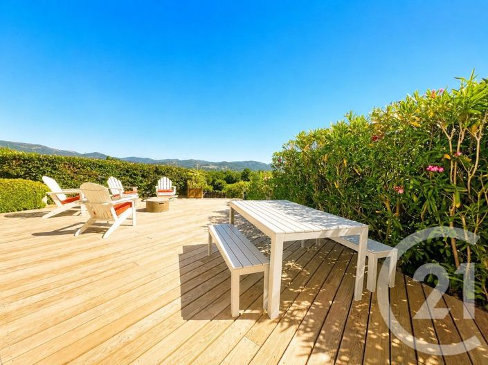Image No.4-5 Bed House for sale