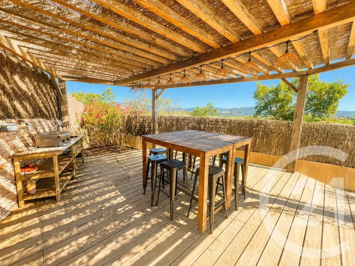 Image No.6-5 Bed House for sale